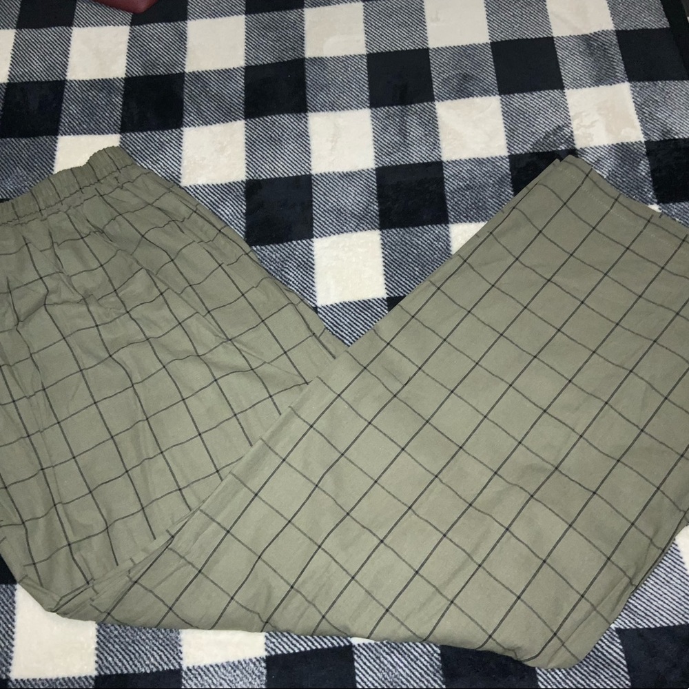 NEW BERCH by BLUE PEPPER woman’s pants.  Size 3XL.
